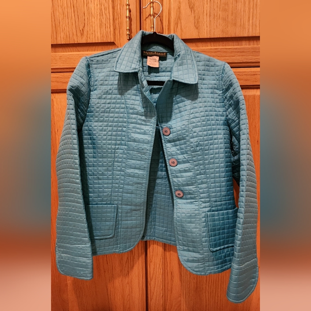 Harve Bernard Blue Cropped, Quilted jacket - sz 6